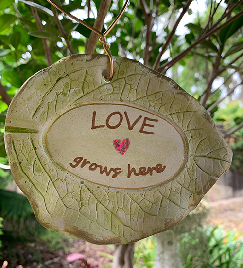 Love Grows Here tree tag